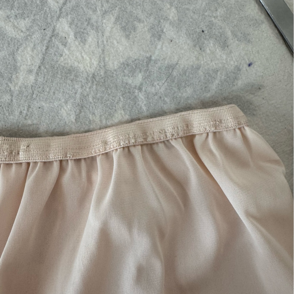 Vintage Avian Half Slip - Picture 8 of 14